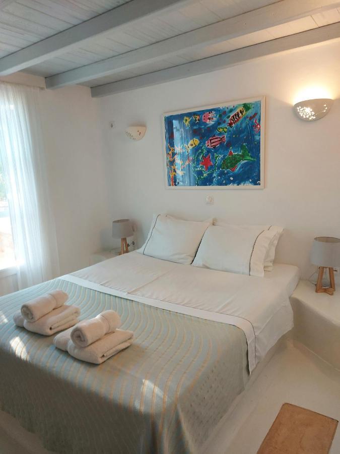 Simos Suites Elafonissos Exteriör bild
