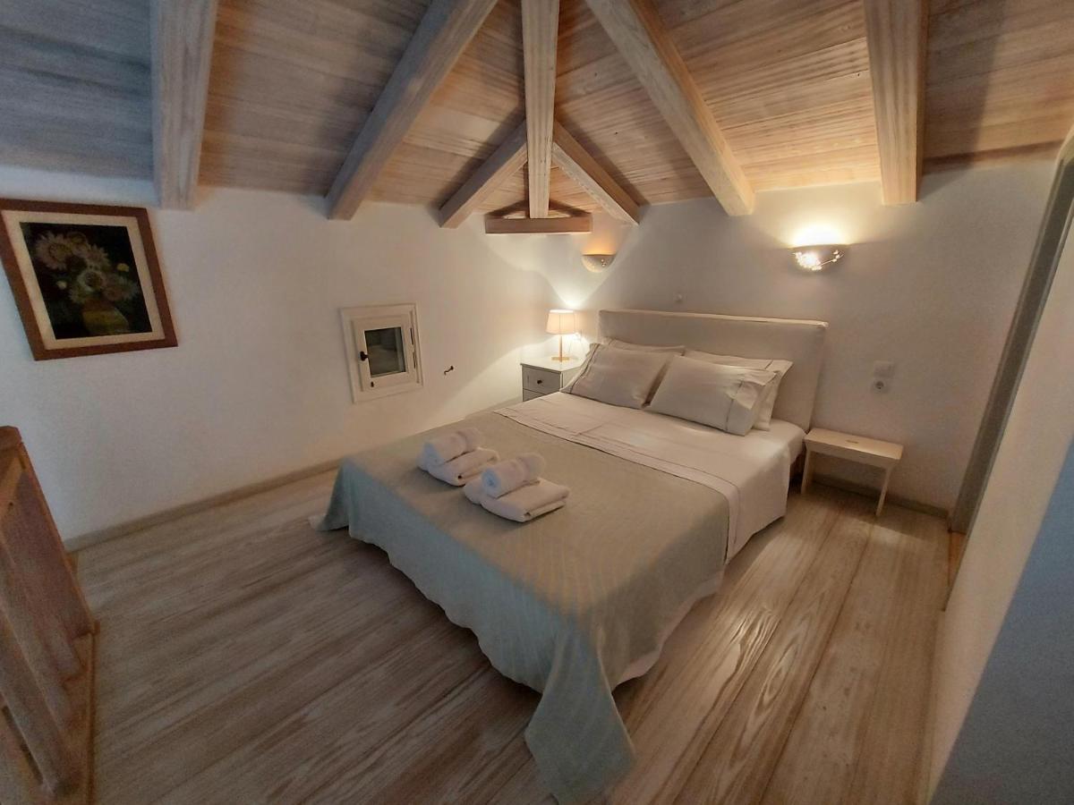 Simos Suites Elafonissos Exteriör bild