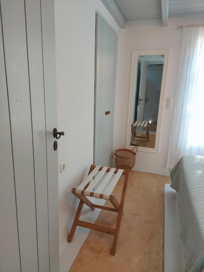 Simos Suites Elafonissos Exteriör bild